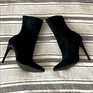 Steve Madden black bootie